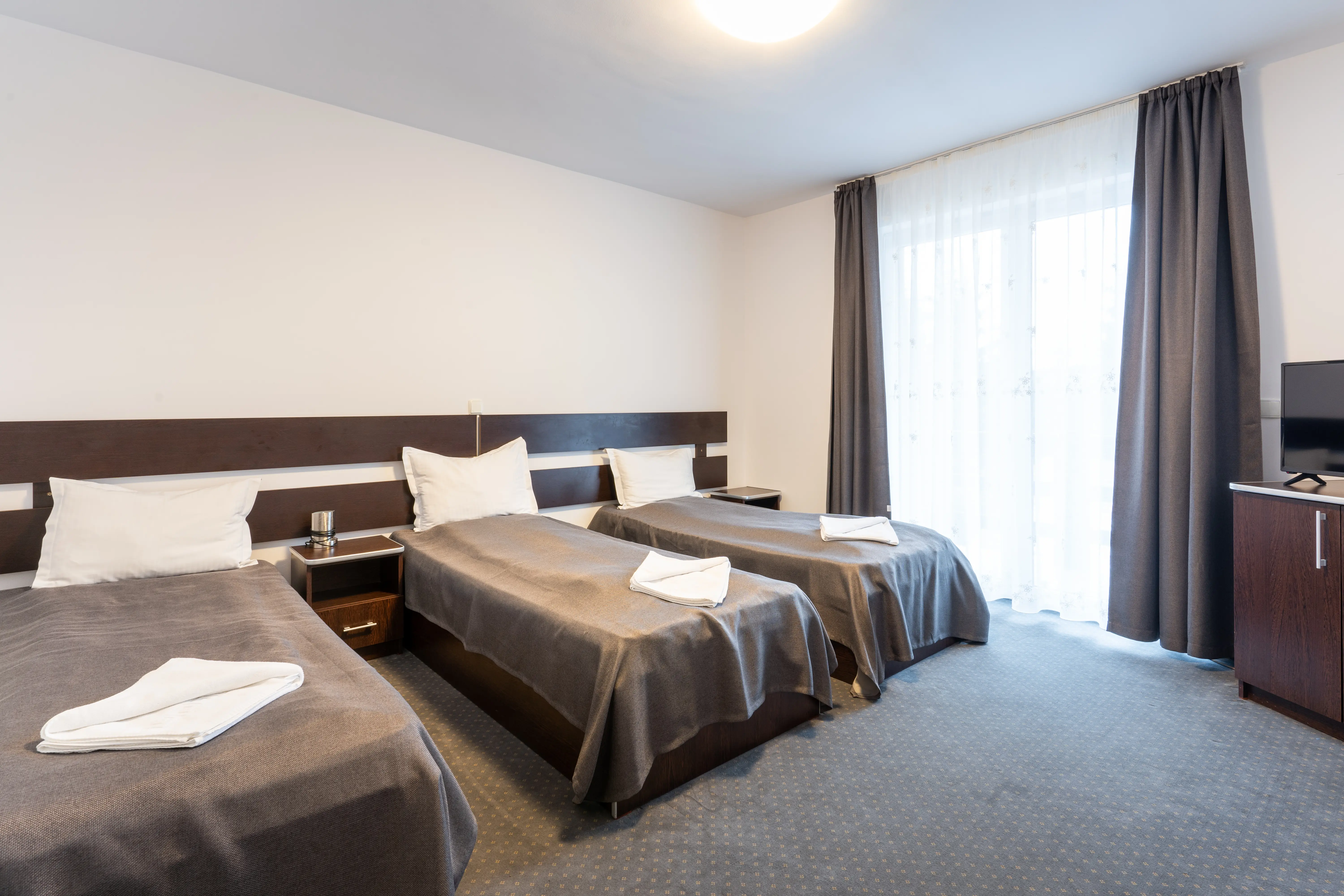 Cameră Cvadruplă - 2